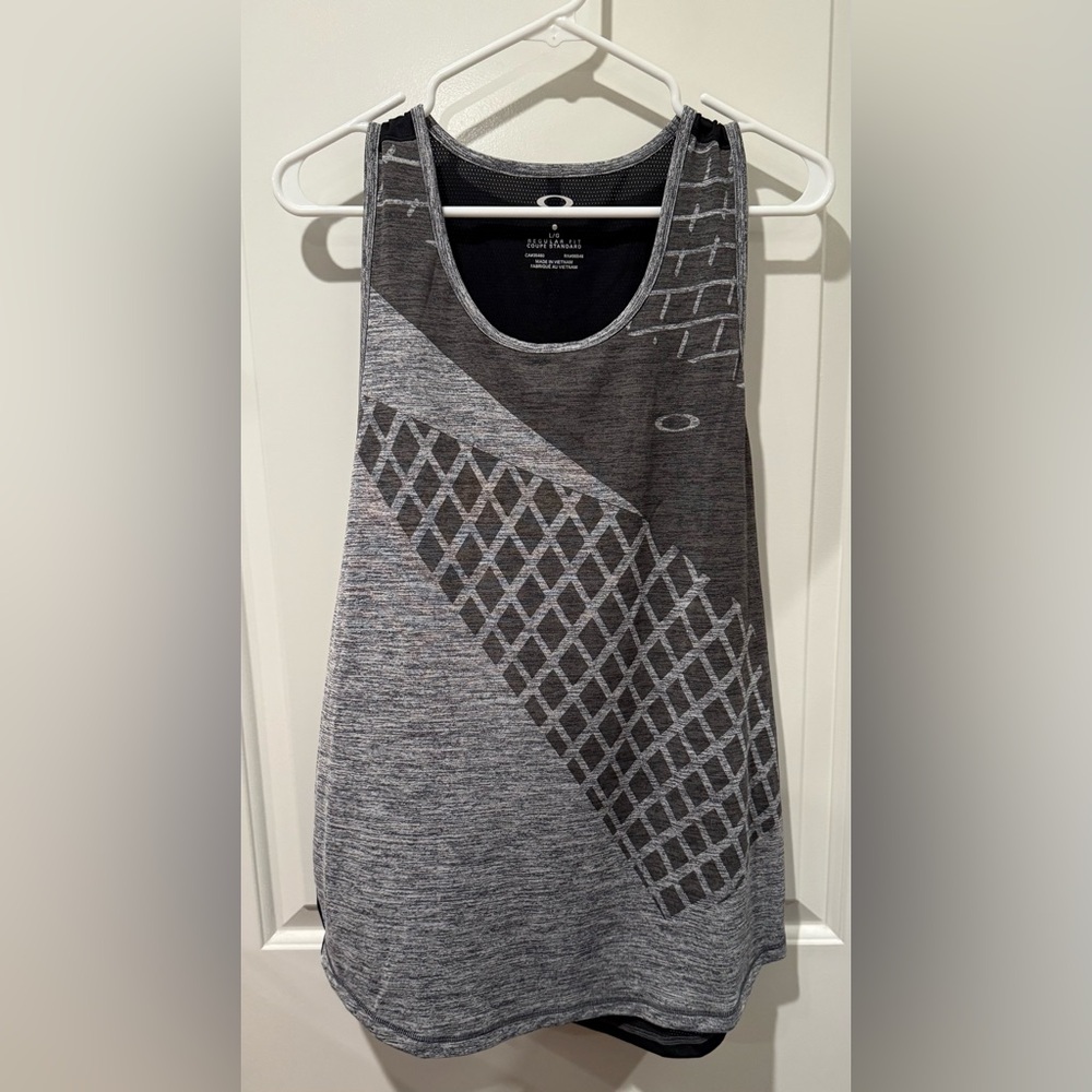 Men’s Oakley Running Tank Top - NWOT